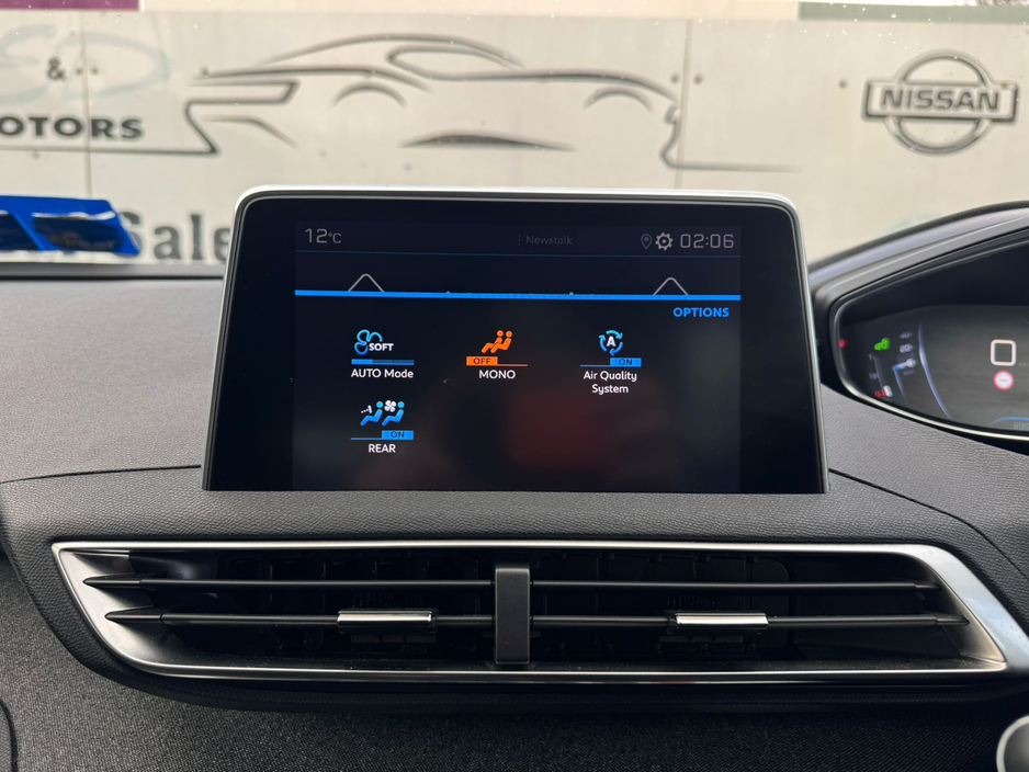 2019 Peugeot 5008 - image 24