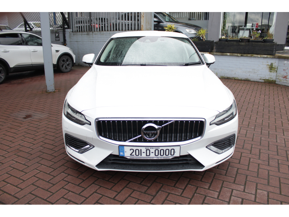 2020 Volvo S60 - image 9
