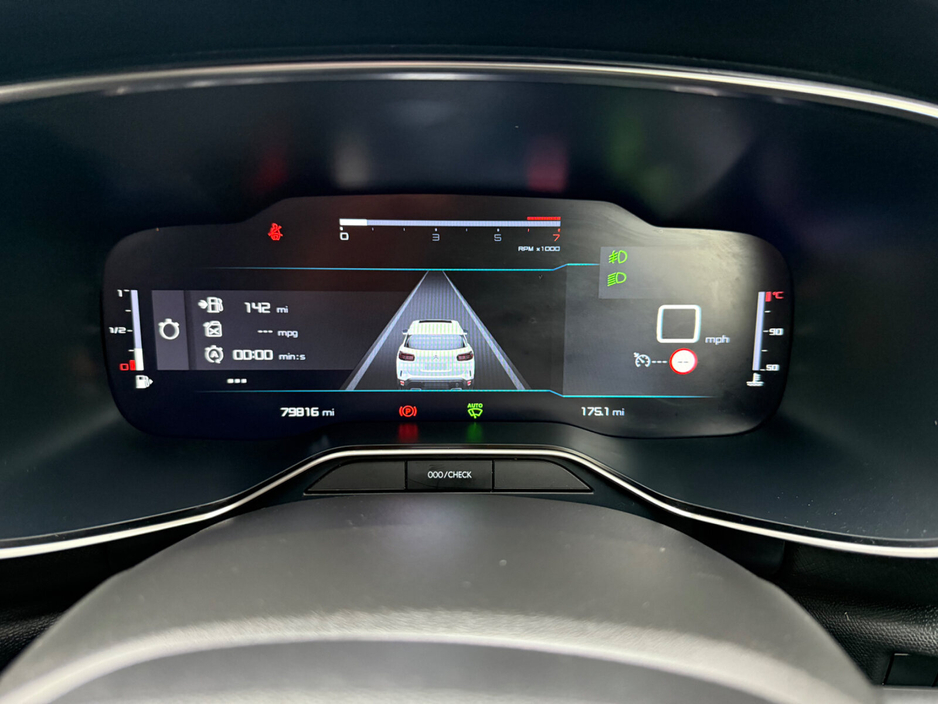 2023 Citroen C5 Aircross - image 13