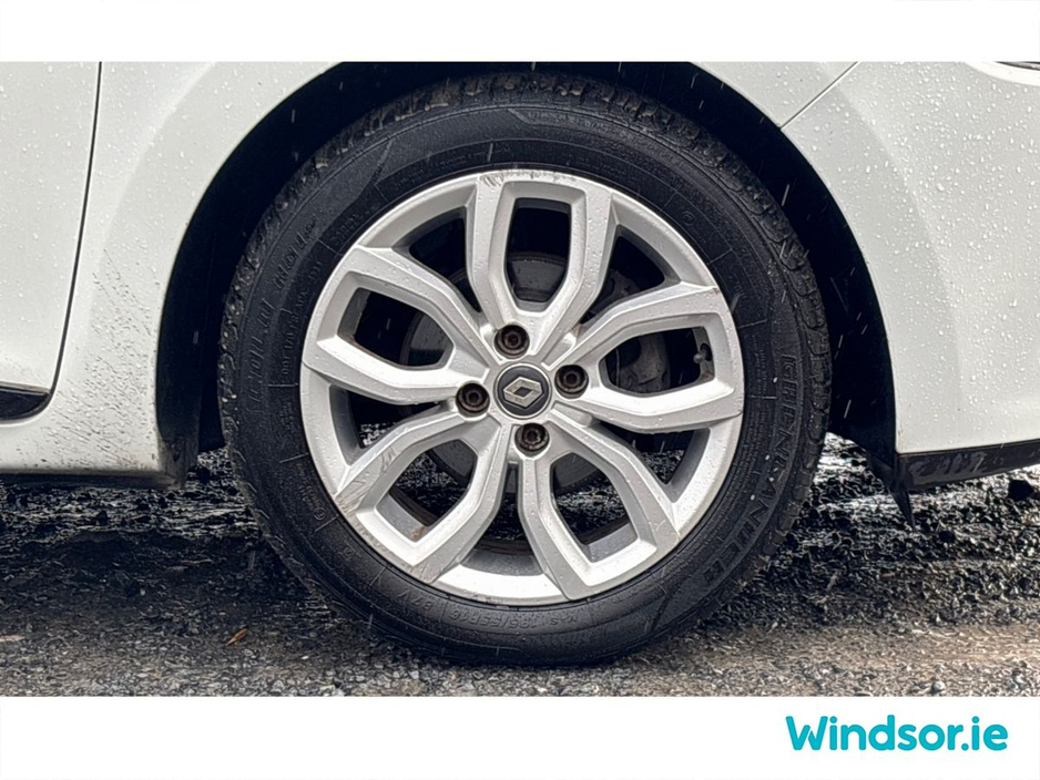 2019 Renault Clio - image 16