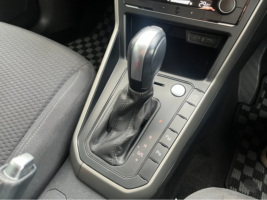 2021 Volkswagen Polo COMFORTLINE AUTOMATIC 1.0 PETROL //ADAPTIVE CRUISE CONTROL//KEYLESS ENTRY//REVERSE CAMERA// €18,950