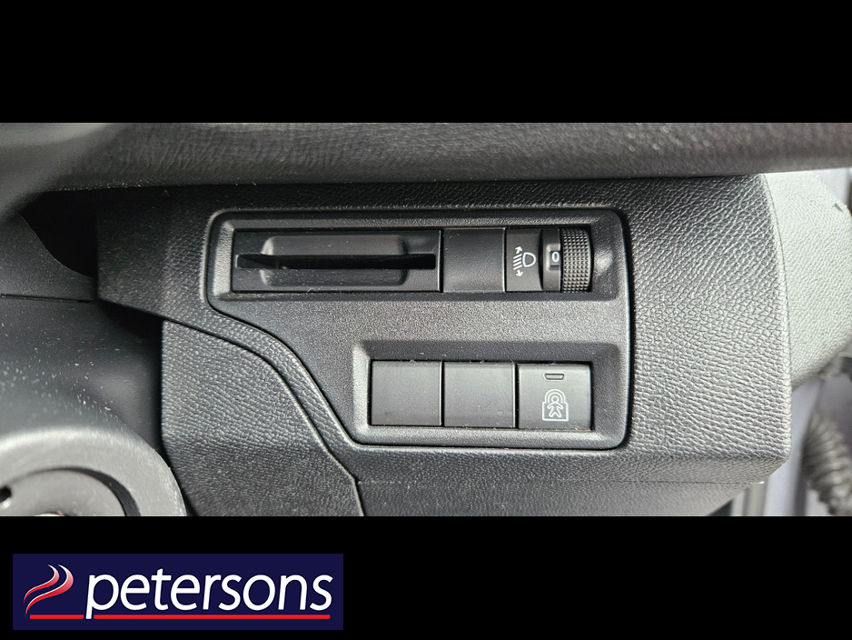 2018 Peugeot 5008 ACTIVE 1.2 130 4DR 7 SEATER €18,950