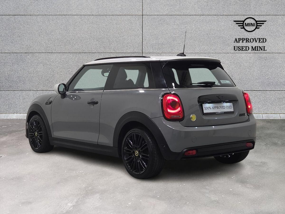 2022 MINI Hatch - image 2