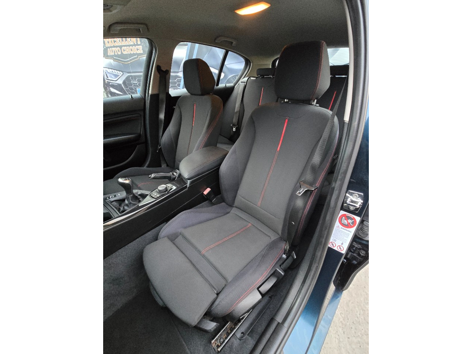 2012 BMW 1 Series - image 12