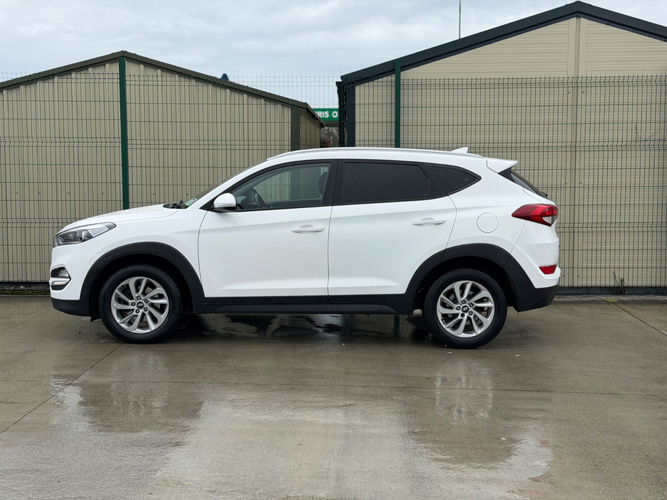 2016 Hyundai Tucson - image 4