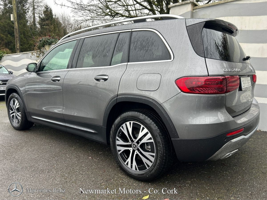 2025 Mercedes-Benz GLB - image 18