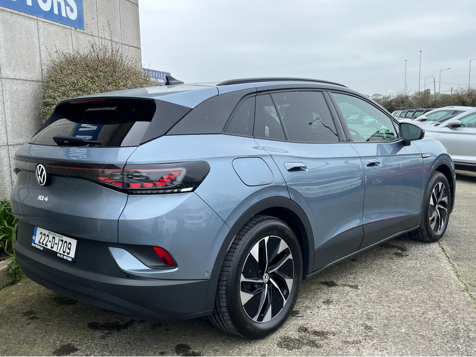 2022 Volkswagen ID.4 - image 4