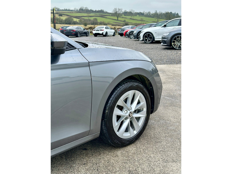 2024 Skoda Octavia OCTAVIA AMB 2.0TDI 115HP €30,995