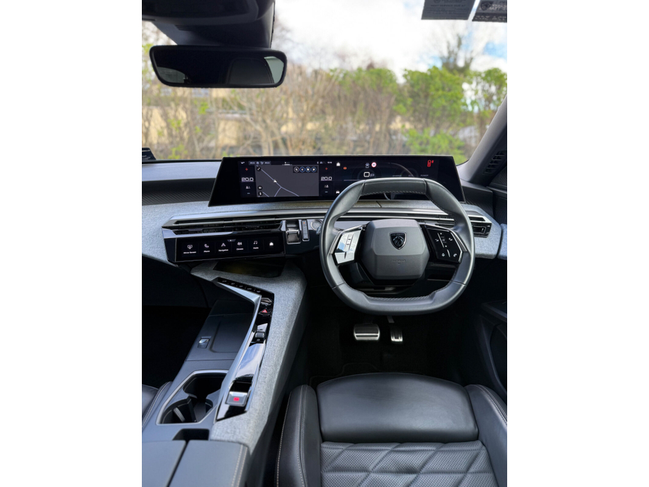 2025 Peugeot 3008 - image 23