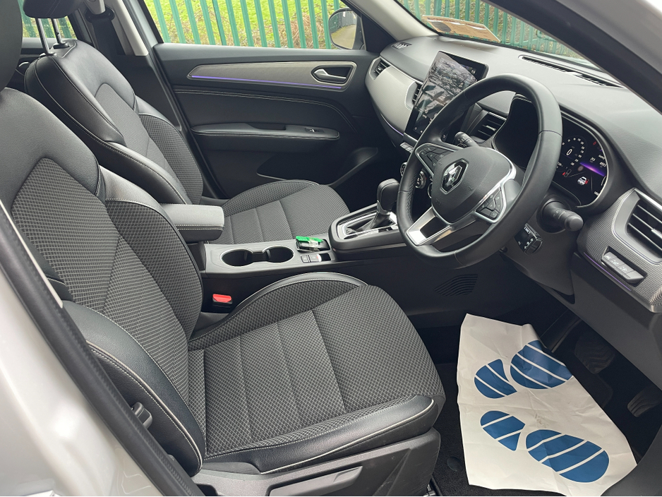 2023 Renault Arkana TCE 140 AUTO TECHNO 5DR LOW KMS AS NEW! €25,995