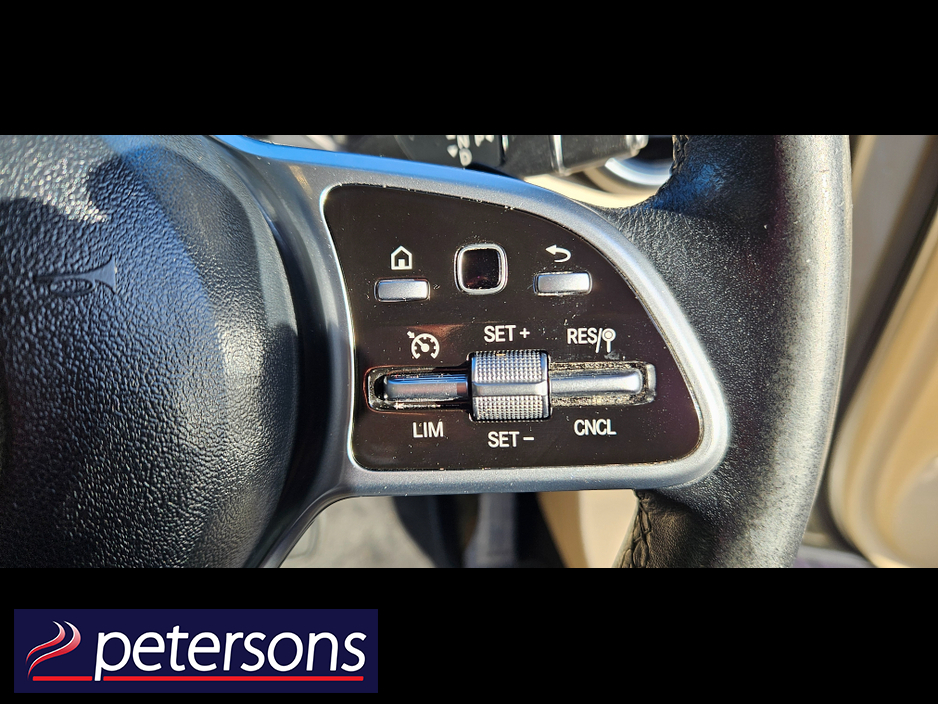 2020 Mercedes-Benz GLC Class - image 21