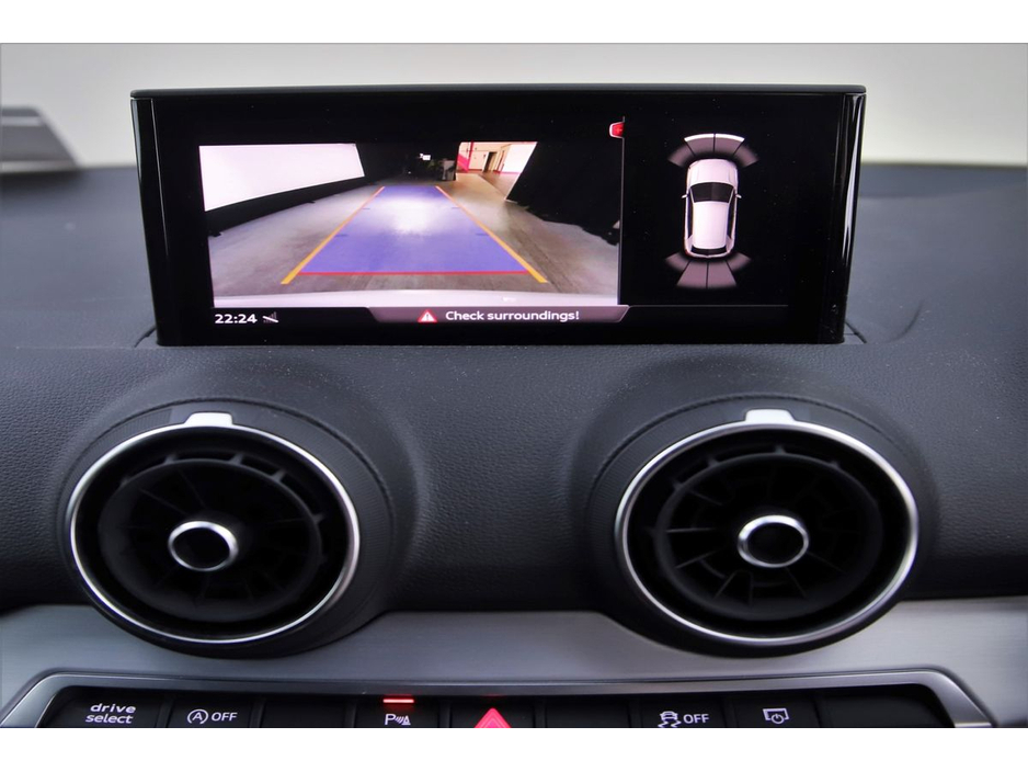 2018 Audi Q2 - image 20