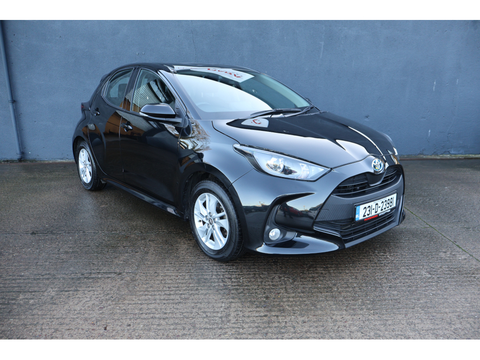 2023 Toyota Yaris HYBRID LUNA 4DR AUTO Great Spec 12 Months Warranty €18,495