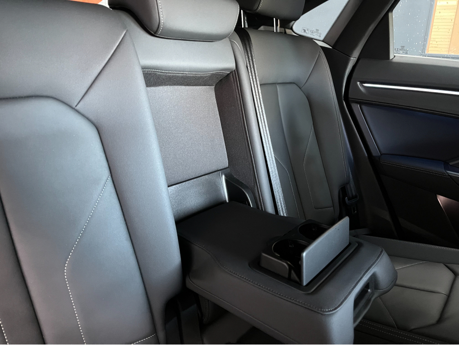 2020 Audi Q3 2020 AUDI Q3 35TDI QUATTRO S LINE 2.0 AUTOMATIC / CRUISE CONTROL / 360° PARKING CAMERA / ELECTRIC HEATED SEATS / PADDLE SHIFTERS