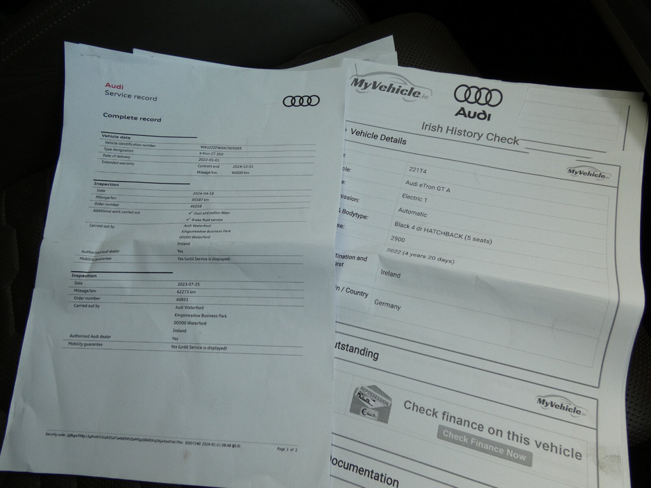 2022 Audi e-tron - image 23