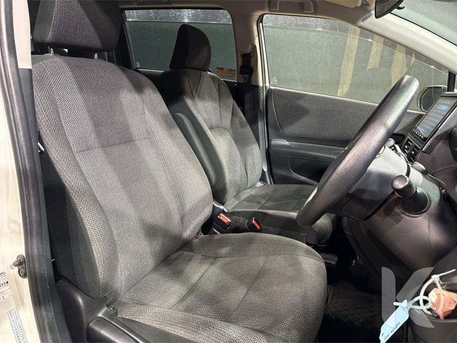 2019 Toyota Sienta - image 15