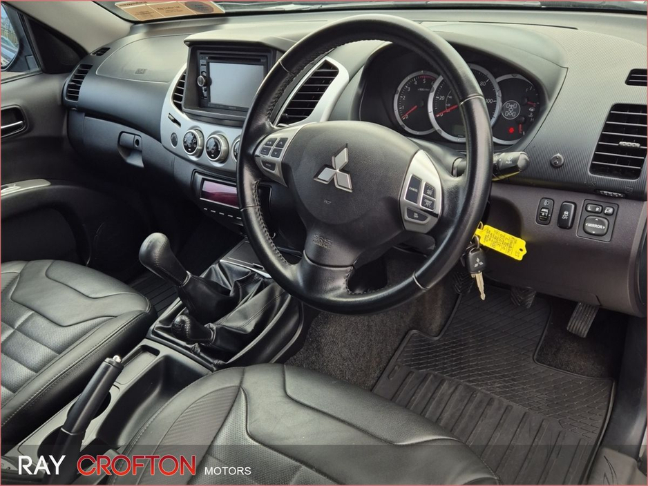 2015 Mitsubishi L200 L200 DID BARBARIAN LB D/C 4WD