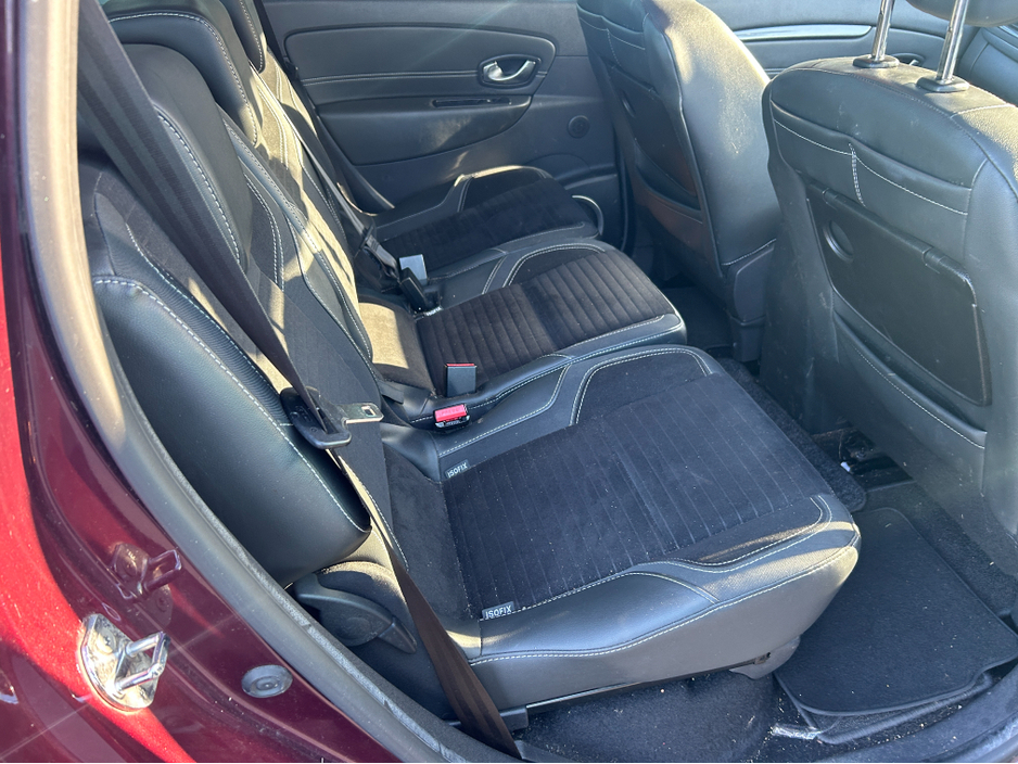 2013 Renault Scenic - image 4