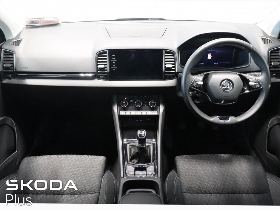 2023 Skoda Karoq - image 2