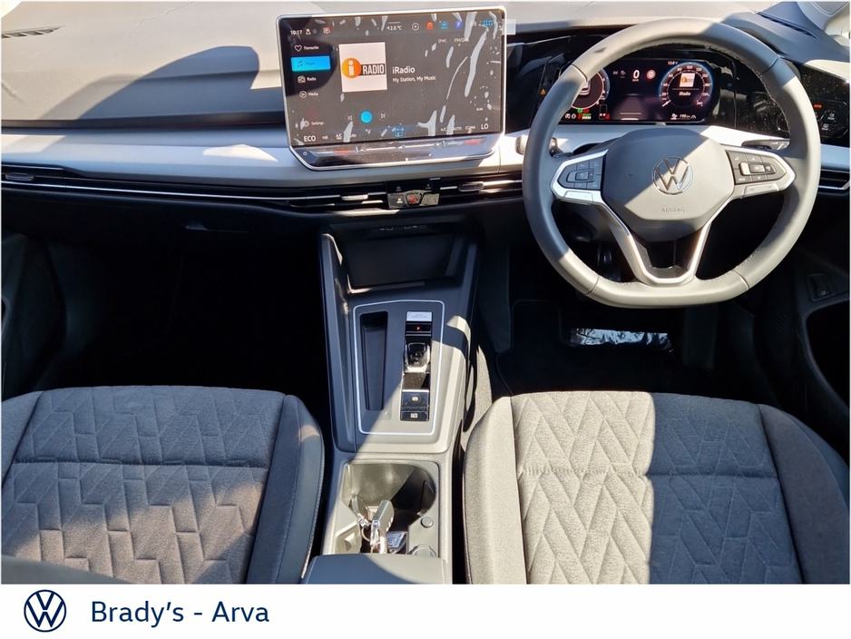 2025 Volkswagen Golf EDITION 75 PHEV 1.5 TSI 150BHP €36,950