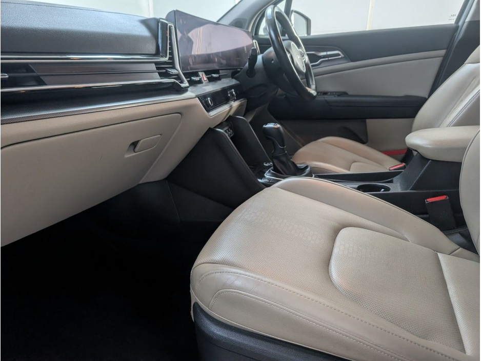 2023 Kia Sportage - image 8