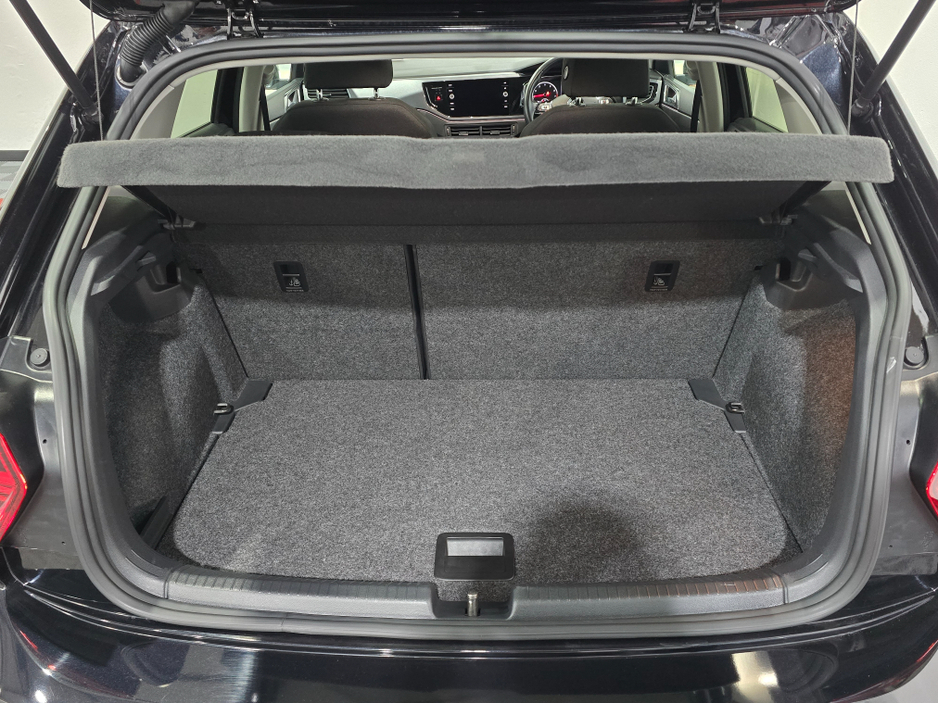 2020 Volkswagen Polo - image 12