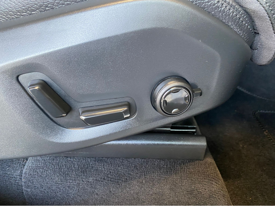 2023 Volvo XC90 2.0 T8 CORE 455BHP 5DR 7S €54,950