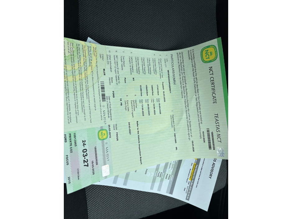 2010 Ford Focus - image 19