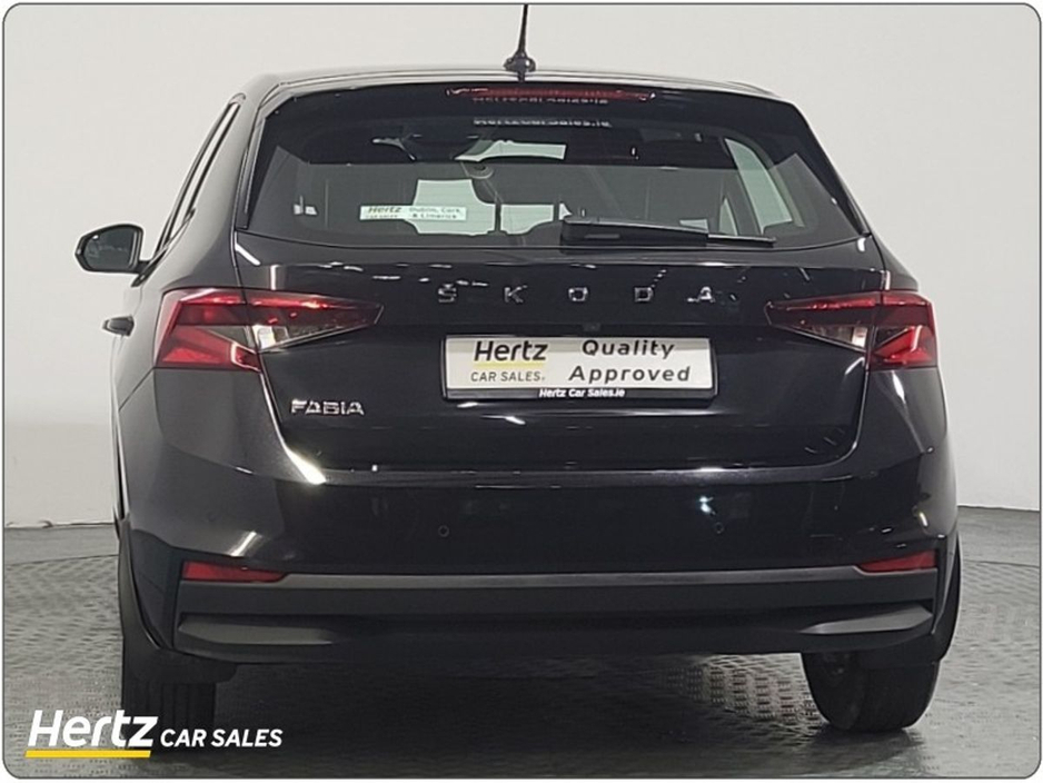 2024 Skoda Fabia - image 19