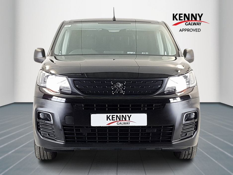 2024 Peugeot Partner - image 2