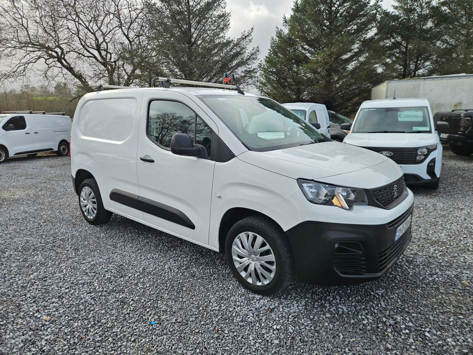 2022 Peugeot Partner Professional Plus 1.5 Blue HDI €15,990