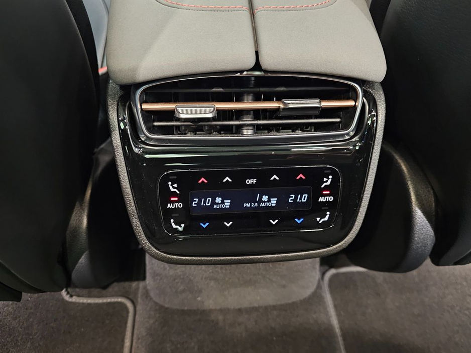 2025 Mercedes-Benz EQS - image 22