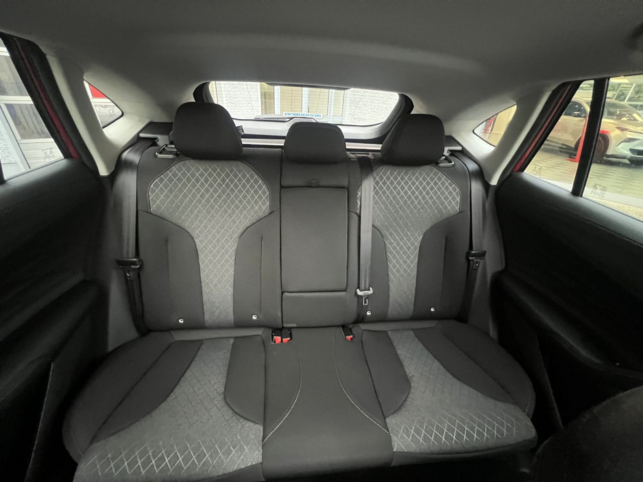 2025 MG HS - image 13