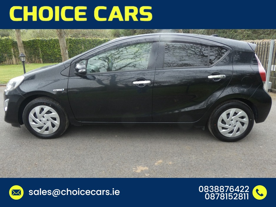 2017 Toyota Aqua - image 3