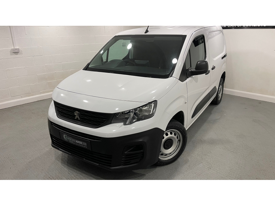 2024 Peugeot Partner - image 13