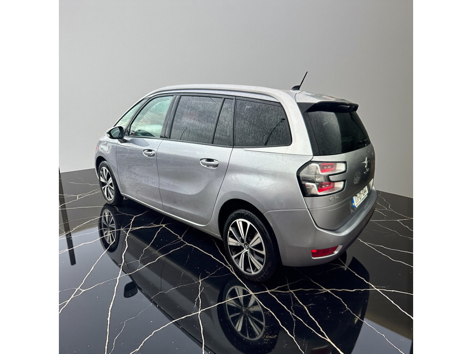 2017 Citroen Grand C4 Picasso - image 8