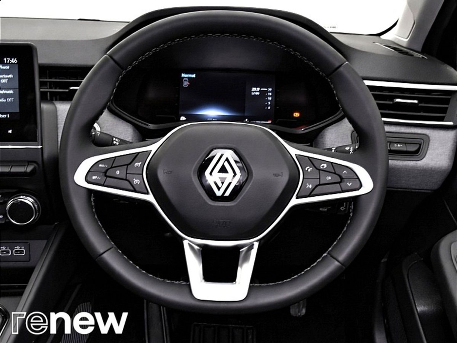 2025 Renault Clio - image 19