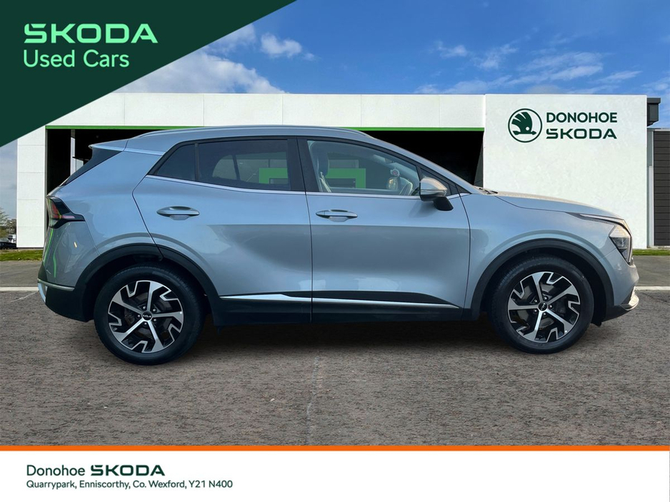 2022 Kia Sportage - image 4