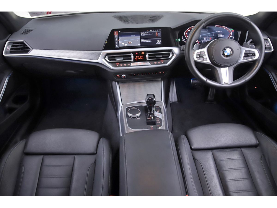 2021 BMW 3 Series - image 14