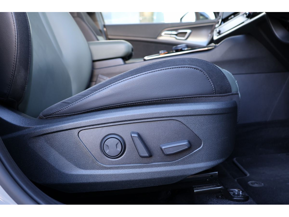 2024 Kia Sportage - image 9