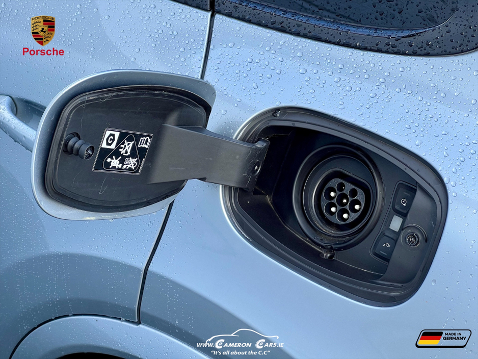 2024 Porsche Cayenne - image 11