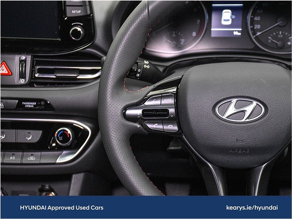 2023 Hyundai i30 - image 17
