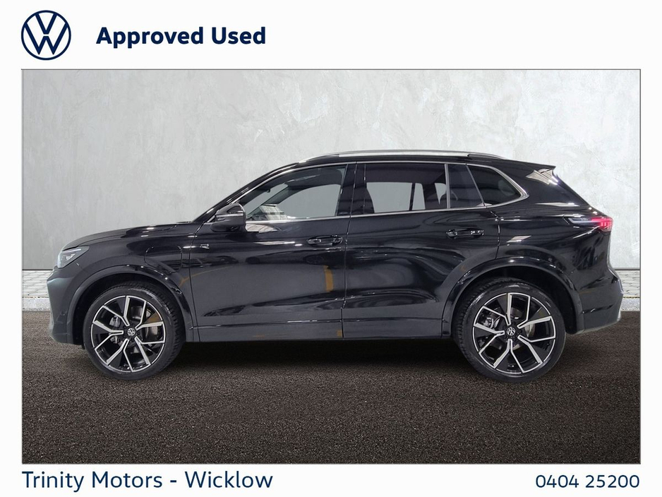 2025 Volkswagen Tiguan - image 6