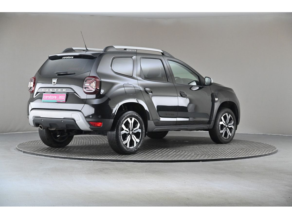 2022 Dacia Duster - image 9