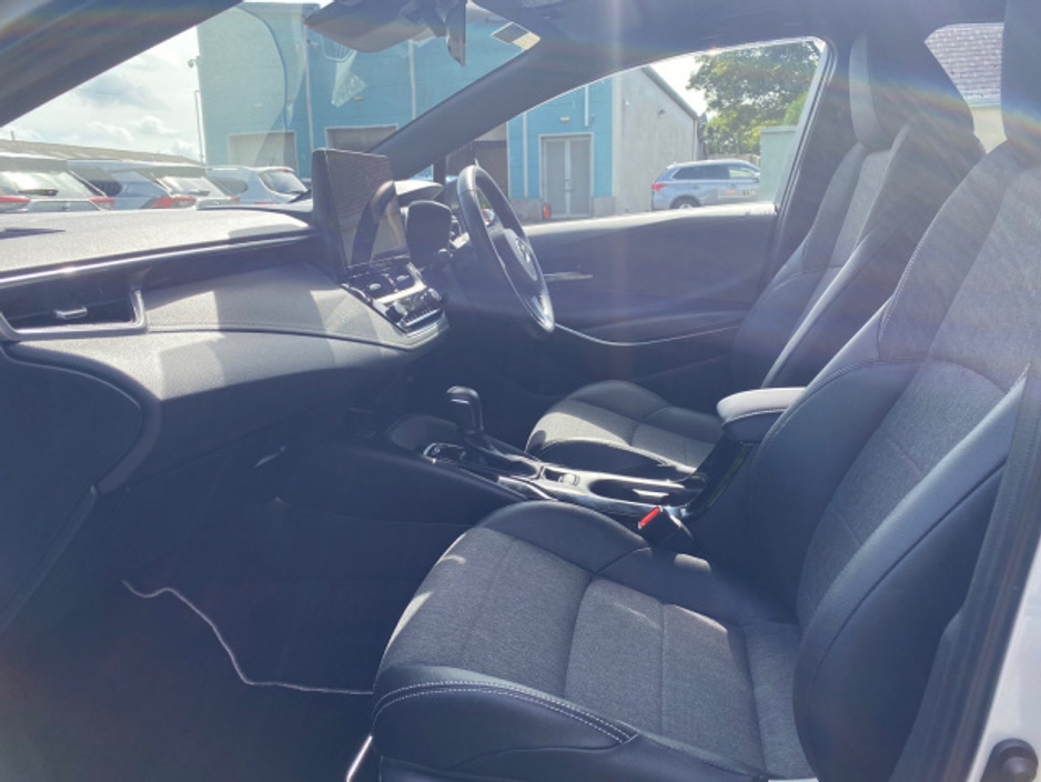 2024 Toyota Corolla COROLLA HB LUNA SPORT €33,945