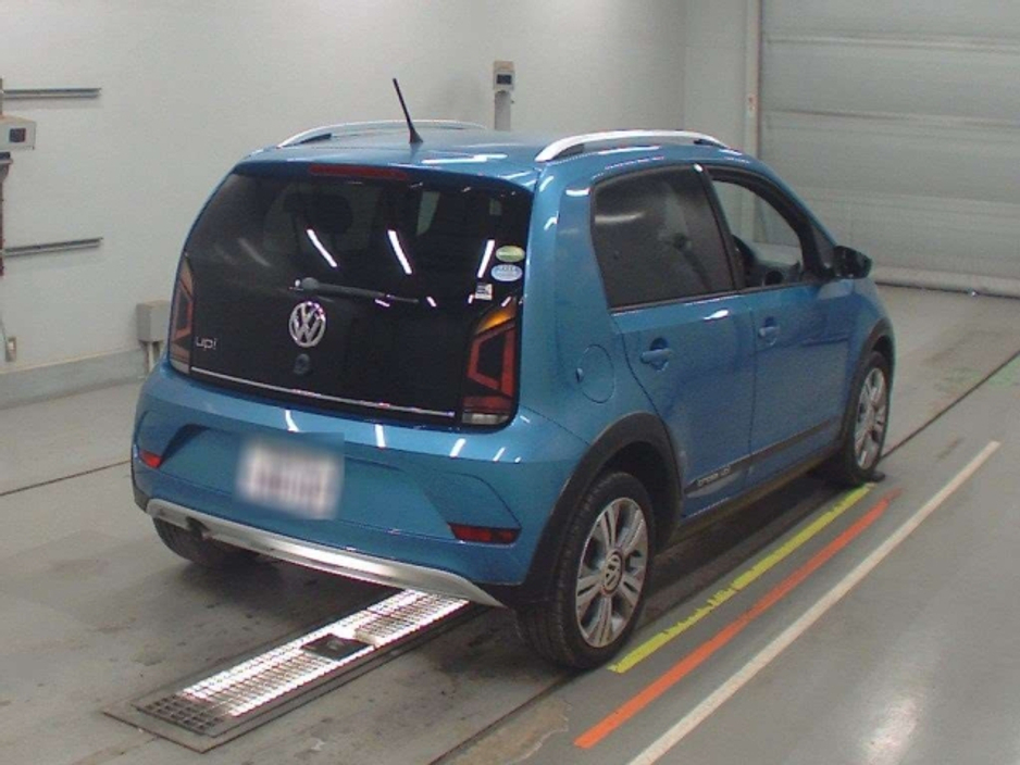 2017 Volkswagen up! - image 3