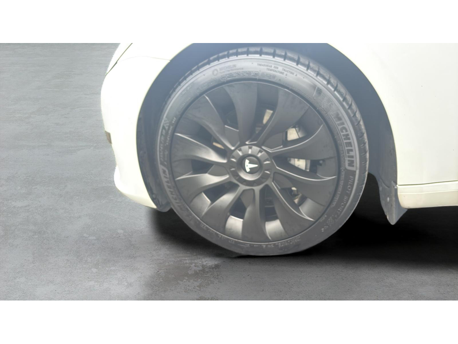 2021 Tesla Model 3 - image 2