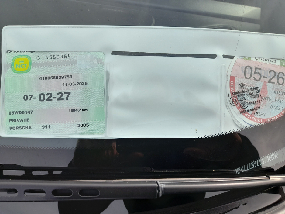 2005 Porsche 911 - image 8