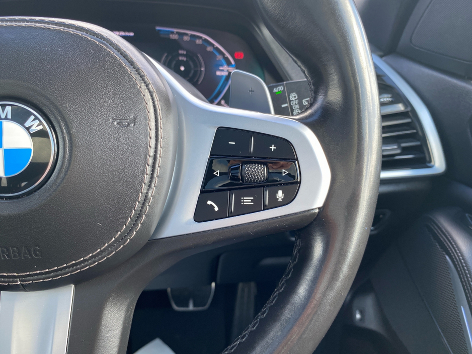 2021 BMW X5 - image 11