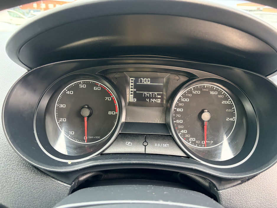 2014 SEAT Ibiza - image 5